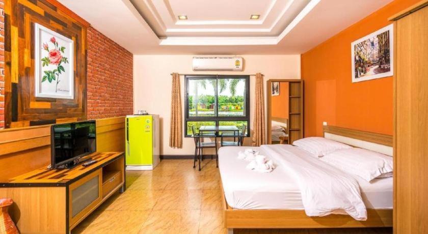 Prew Lom Chom Nam Resort Ban Phan Sadet Nok Exterior photo