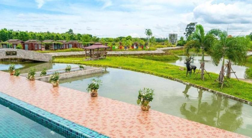 Prew Lom Chom Nam Resort Ban Phan Sadet Nok Exterior photo